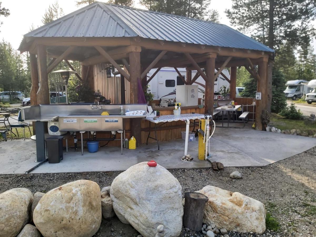 Blue River Cabins & Campgrounds المظهر الخارجي الصورة