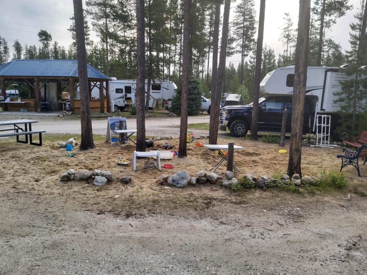 Blue River Cabins & Campgrounds المظهر الخارجي الصورة