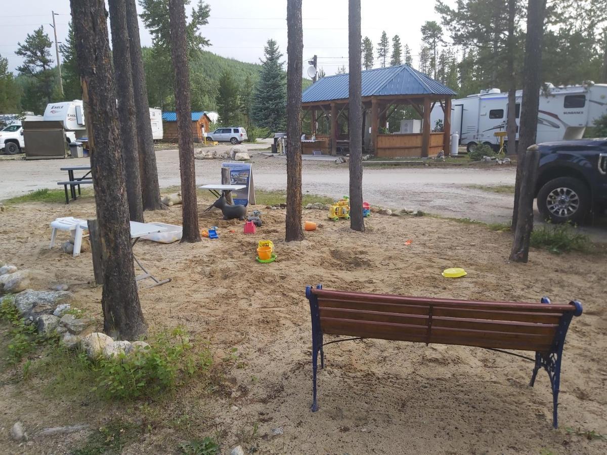 Blue River Cabins & Campgrounds المظهر الخارجي الصورة